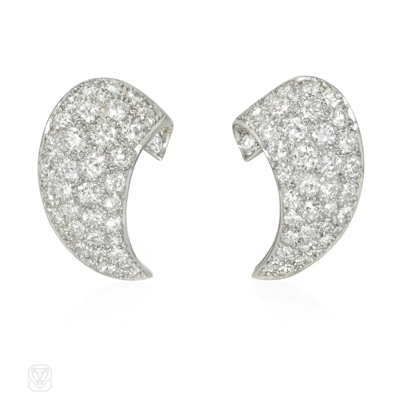 Retro Diamond Crescent Earrings