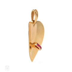 Retro gold and ruby heart pendant