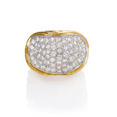 Pav  diamond, platinum, and stepped gold ring