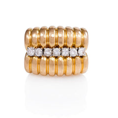 Retro ribbed gold and diamond ring
