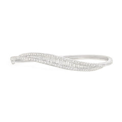 Estate tapered undulating diamond bracelet