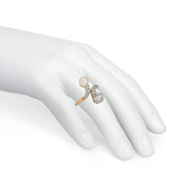 Antique pearl and diamond Toi et Moi ring