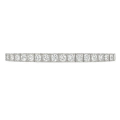 Art Deco tapering diamond line bracelet