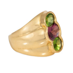 French buff-top amethyst and peridot cocktail ring