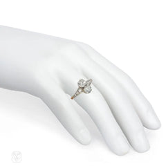 Antique French Toi et Moi diamond ring