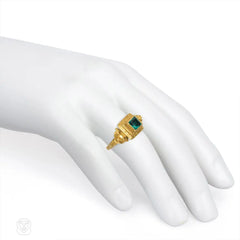Antique gold and emerald Renaissance style ring