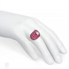 Art Deco calibré ruby and diamond ring