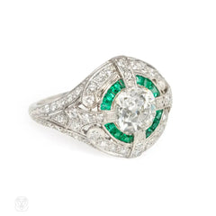 Art Deco diamond and calibré emerald ring