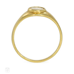 Art Deco diamond and gold ring of tapered design