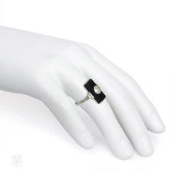 Art Deco onyx and diamond ring