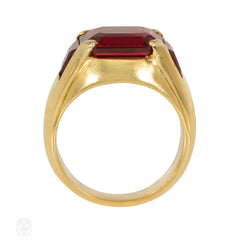 Bulgari spinel and gold ring