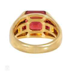 Bulgari spinel and gold ring