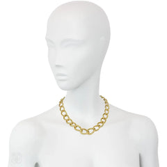 French graduated yellow gold link necklace