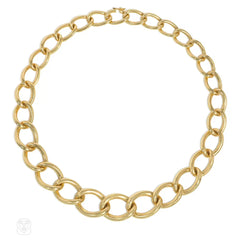 French graduated yellow gold link necklace