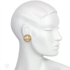 Gold and pearl button earrings, Chaumet