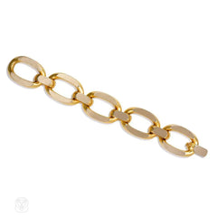 Gold flattened link bracelet