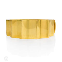 Gold scalloped cuff bracelet