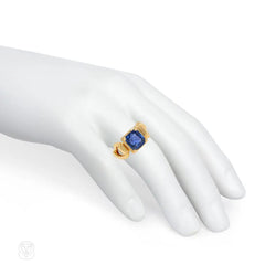 Important Marchak, Paris Ceylon sapphire ring