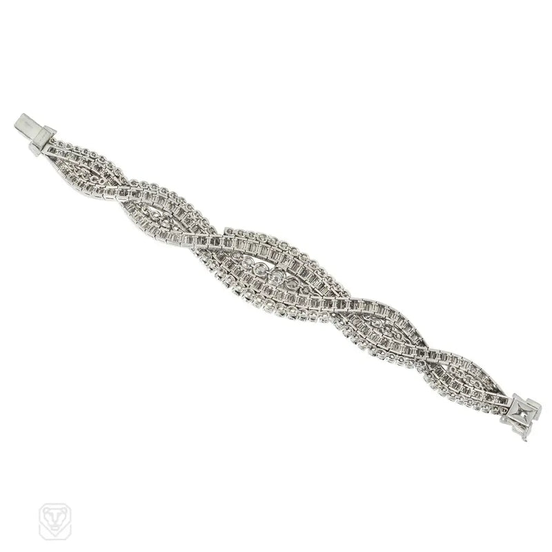 Important Mid-Century Boucheron intertwined diamond and platinum bracelet