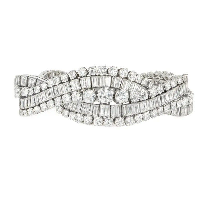 Important Mid-Century Boucheron intertwined diamond and platinum bracelet