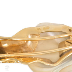 Italian 1950s gold and seashell snail brooch