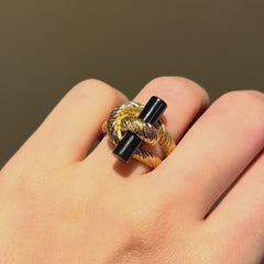 Fred, Paris gold and onyx knot ring