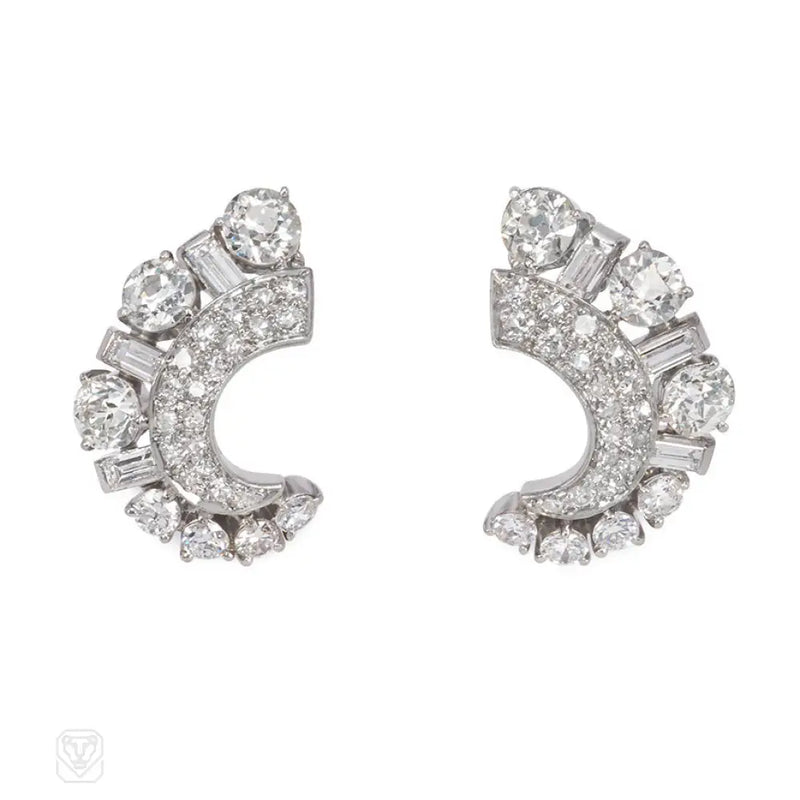 Retro Crescent - Shaped Diamond Earrings