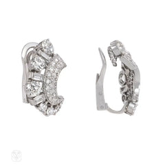 Retro crescent-shaped diamond earrings