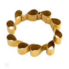 Retro gold bracelet of looped links, Cartier