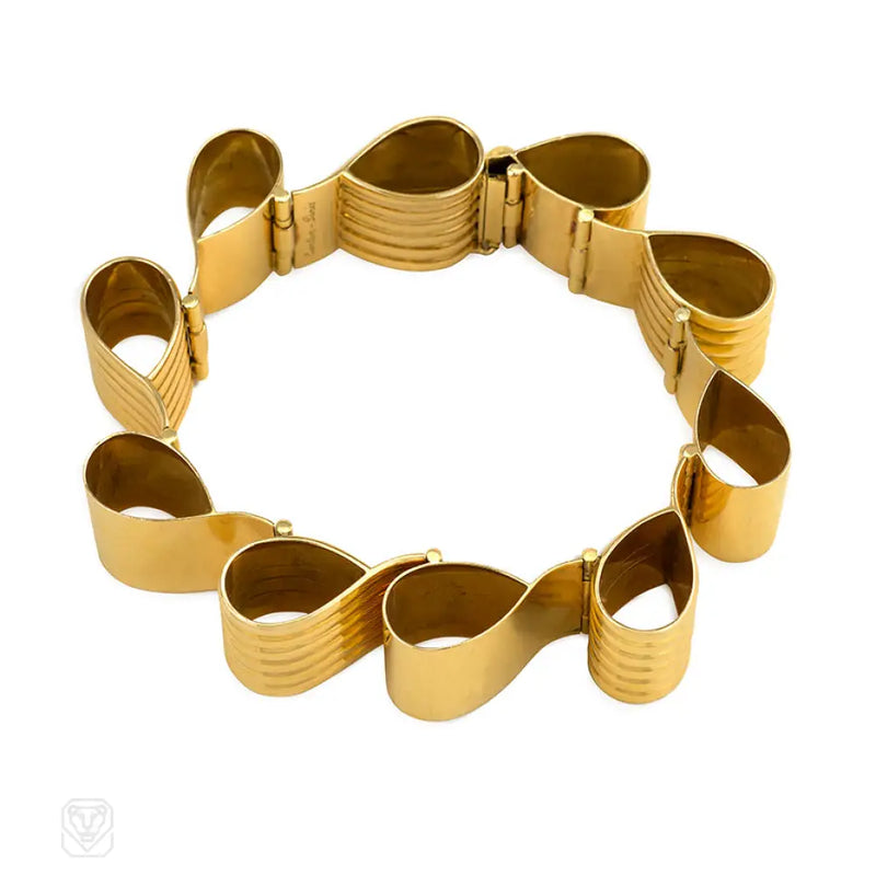 Retro Gold Bracelet Of Looped Links Cartier