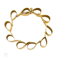 Retro gold bracelet of looped links, Cartier