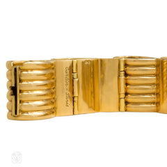 Retro gold bracelet of looped links, Cartier