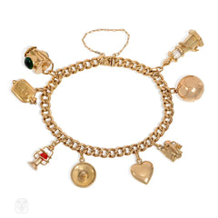 Retro gold eight-charm curblink bracelet