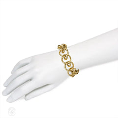 Retro gold loop bracelet
